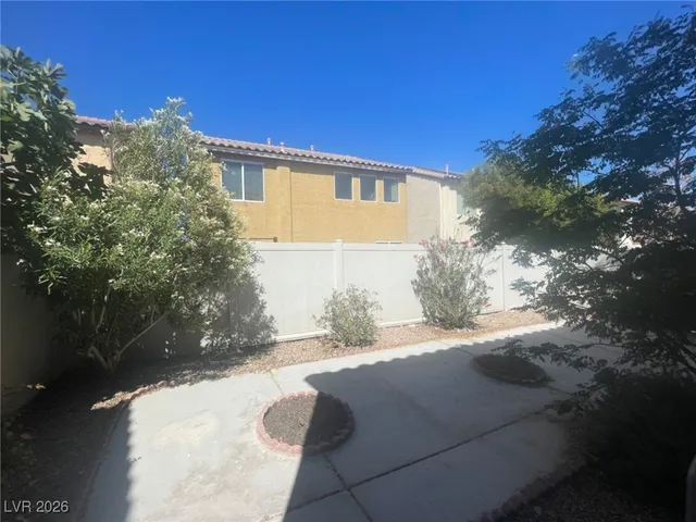 $1,895 | 5846 West Agate Avenue, Las Vegas, NV 89139