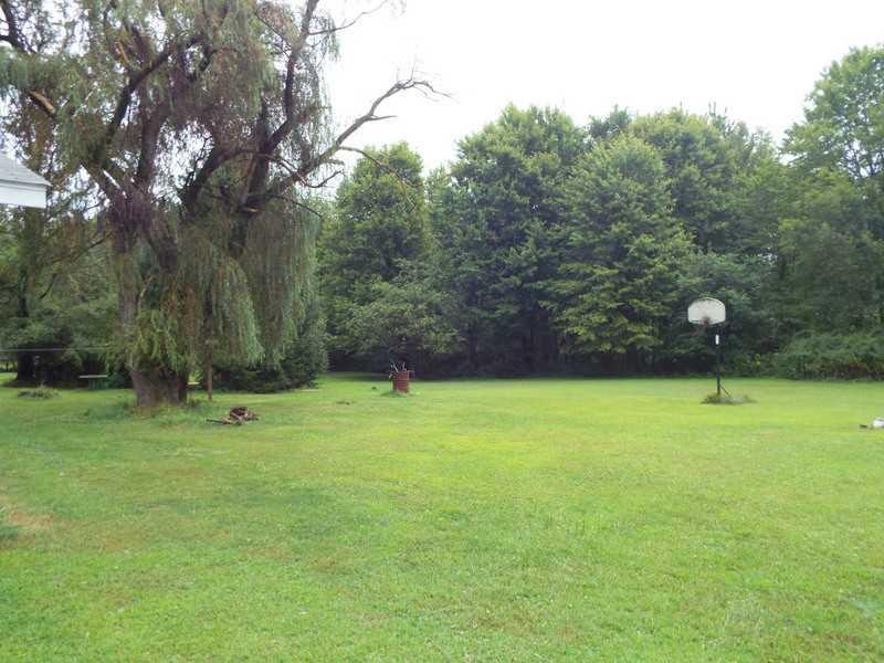 340 Ridge Road Zelienople, PA 16063 - Photo 23 of 23 Yard/Garden.