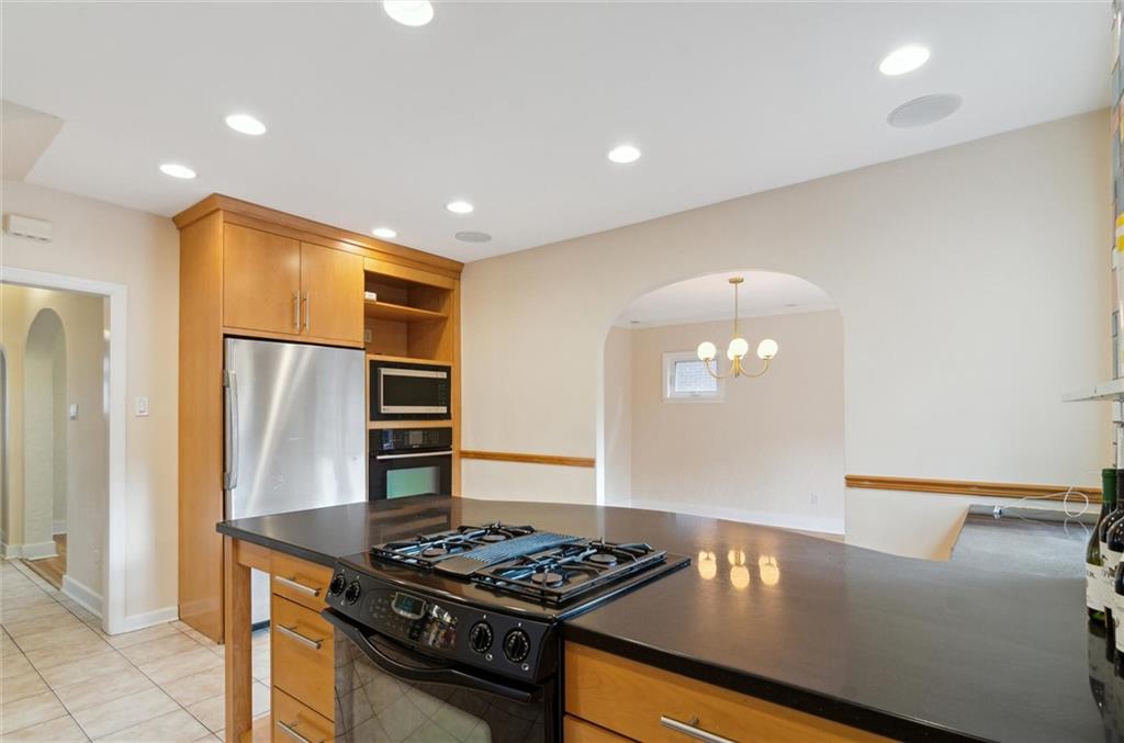 6522 Darlington Road Pittsburgh, PA 15217 - Photo 18 of 44