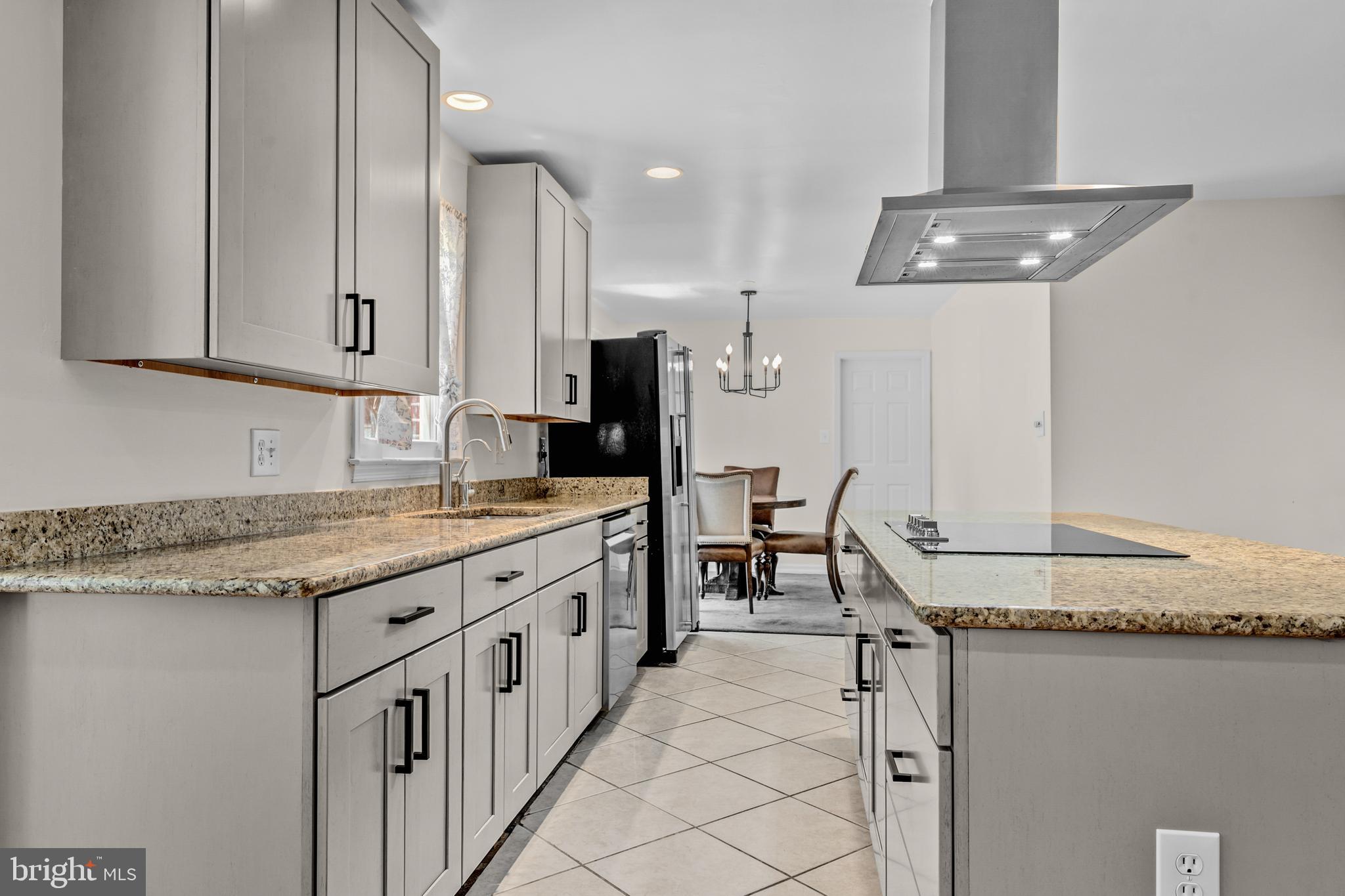 1077 Spring Hill Road McLean, VA 22102 - Photo 15 of 59 Kitchen