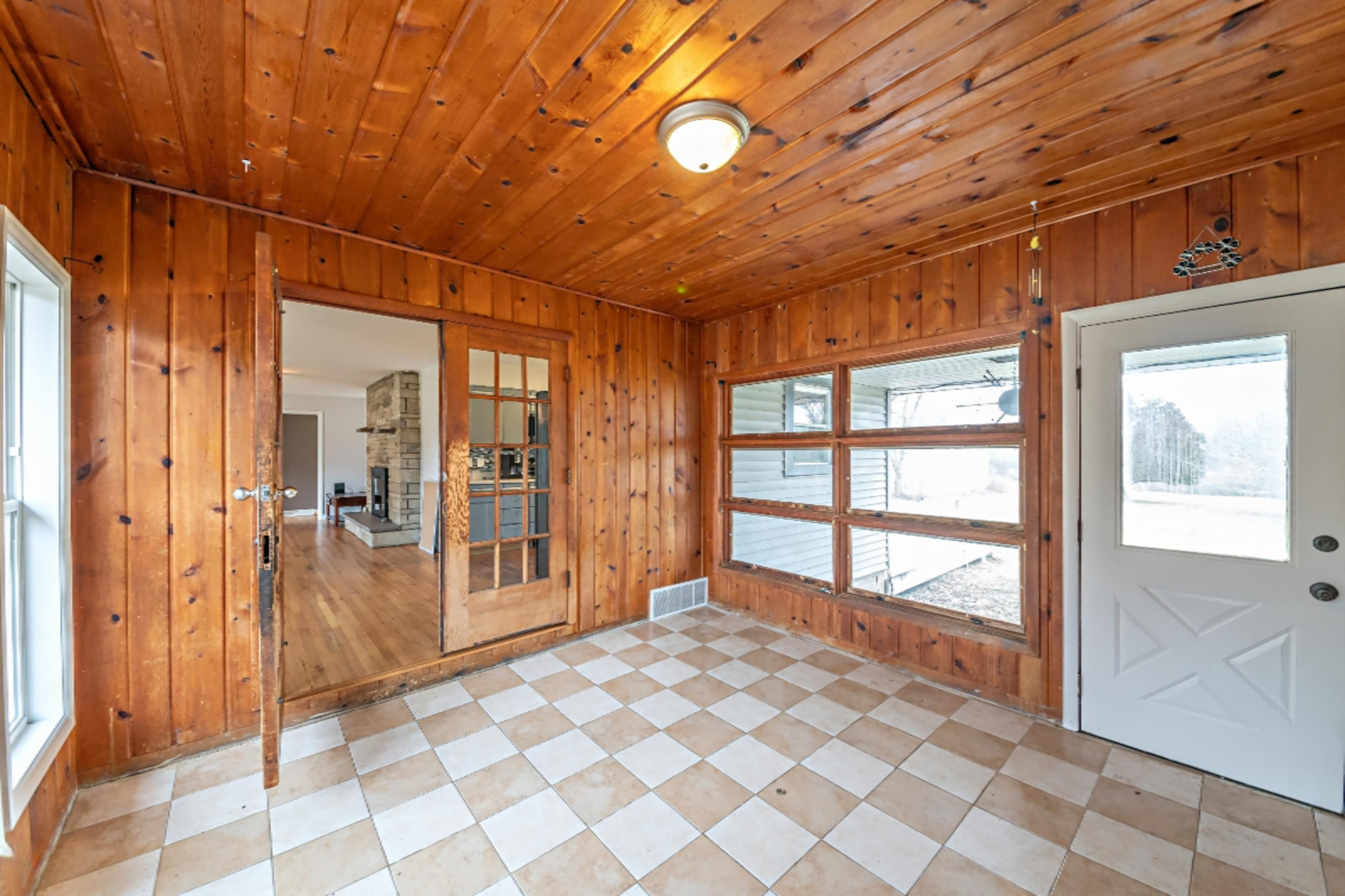 7917 Jericho Road Stevensville, MI 49127 - Photo 3 of 29 DSC05737_pe