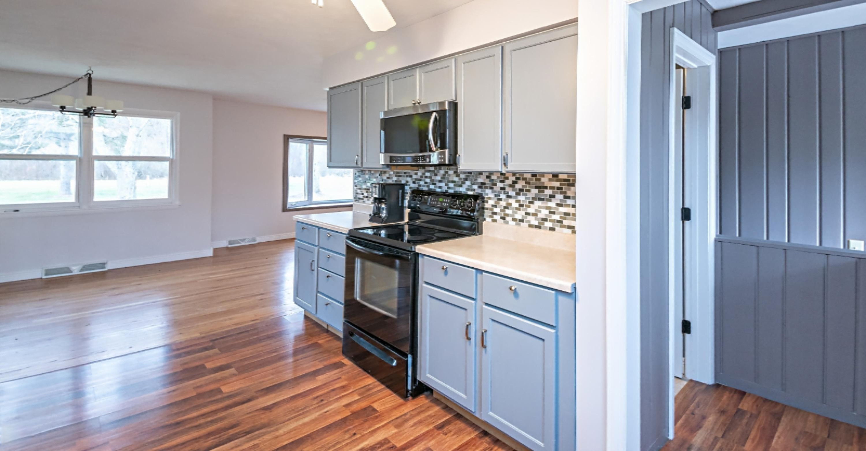 7917 Jericho Road Stevensville, MI 49127 - Photo 9 of 29 DSC05757_pe