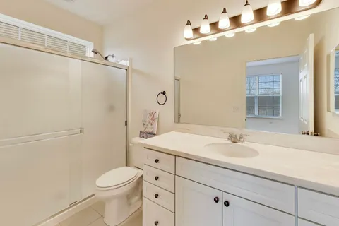 $389,900 | 1824 Alta Drive, Volo, IL 60020