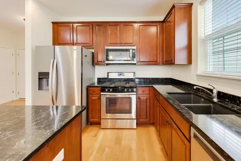 $389,900 | 1824 Alta Drive, Volo, IL 60020
