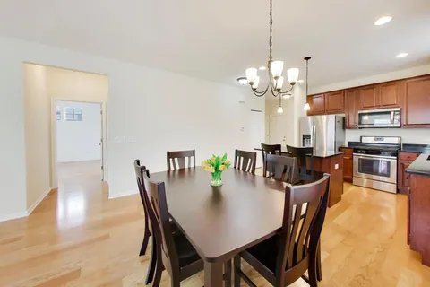 $389,900 | 1824 Alta Drive, Volo, IL 60020