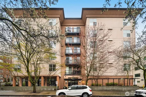 $335,000 | 1323 Boren Avenue, Unit 615, Seattle, WA 98101