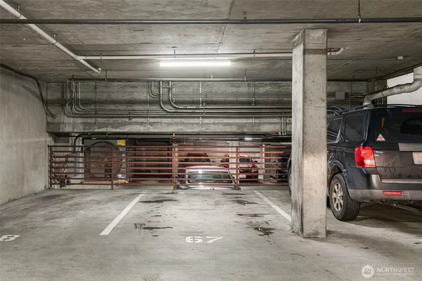 $335,000 | 1323 Boren Avenue, Unit 615, Seattle, WA 98101