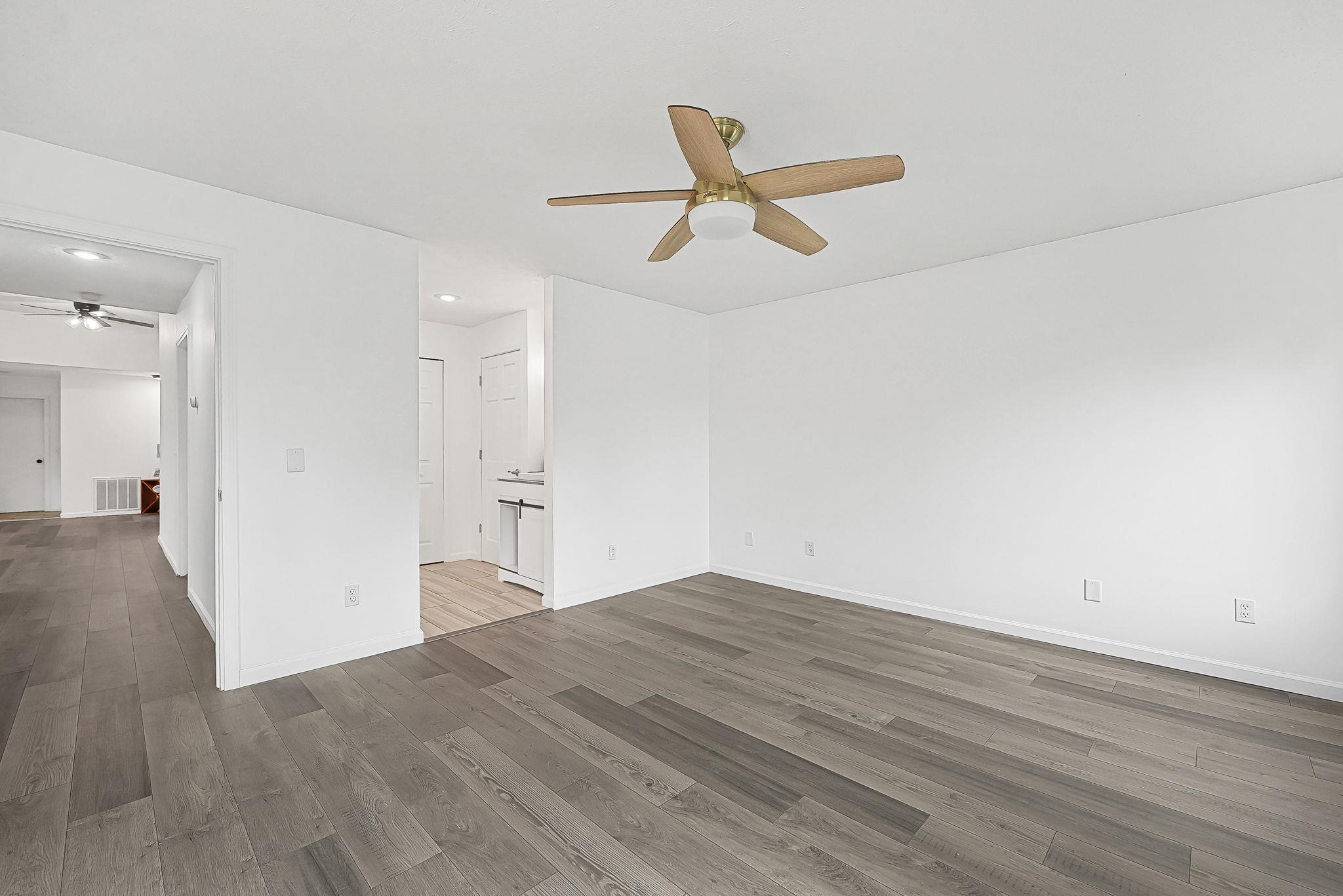 2130 East Hammond Road, Unit 82 Traverse City, MI 49686 - Photo 18 of 42