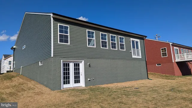 $2,700 | 11 Edinburg Court, Charles Town, WV 25414