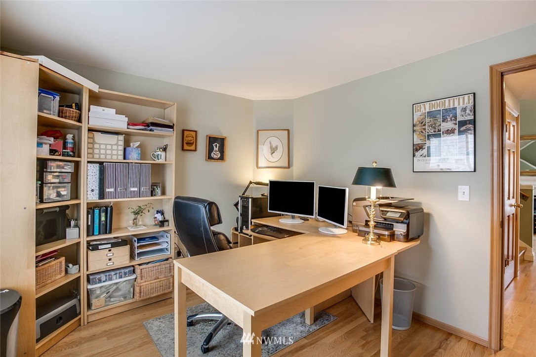 13864 Southeast 158th Street Renton, WA 98058 - Photo 14 of 25 Gallery Image 14