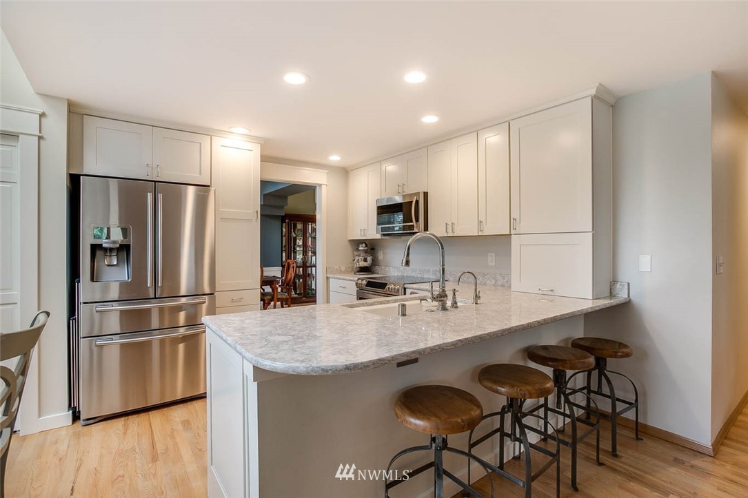 13864 Southeast 158th Street Renton, WA 98058 - Photo 8 of 25 Gallery Image 8