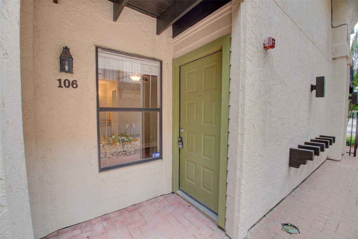 1306 Norwalk Ln Unit 106  