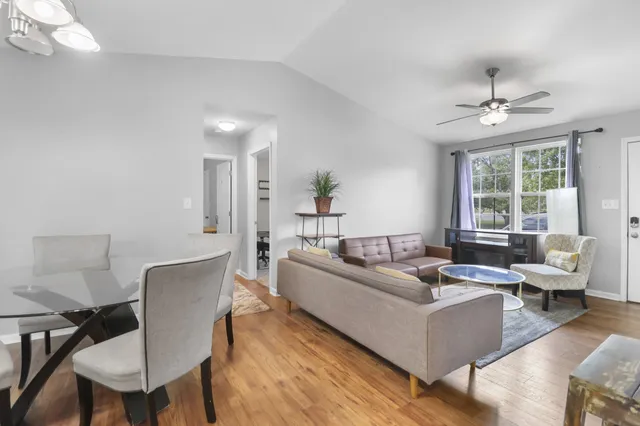 $1,250 | 222 Mark Spitz Drive, Clarksville, TN 37042