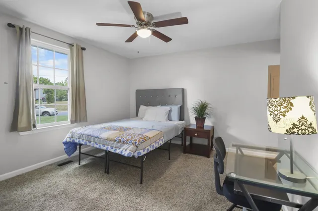 $1,250 | 222 Mark Spitz Drive, Clarksville, TN 37042