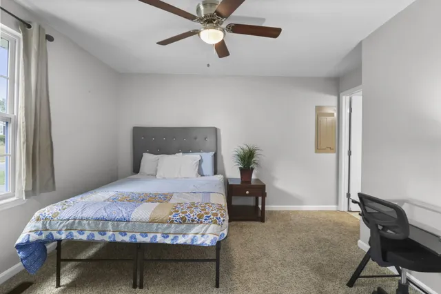 $1,250 | 222 Mark Spitz Drive, Clarksville, TN 37042