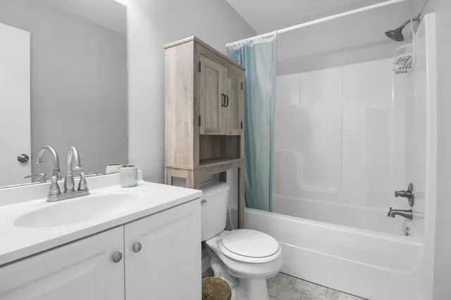 $1,250 | 222 Mark Spitz Drive, Clarksville, TN 37042