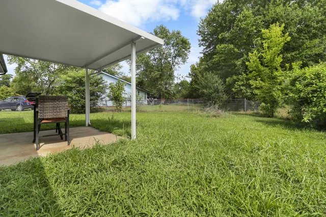 $1,250 | 222 Mark Spitz Drive, Clarksville, TN 37042