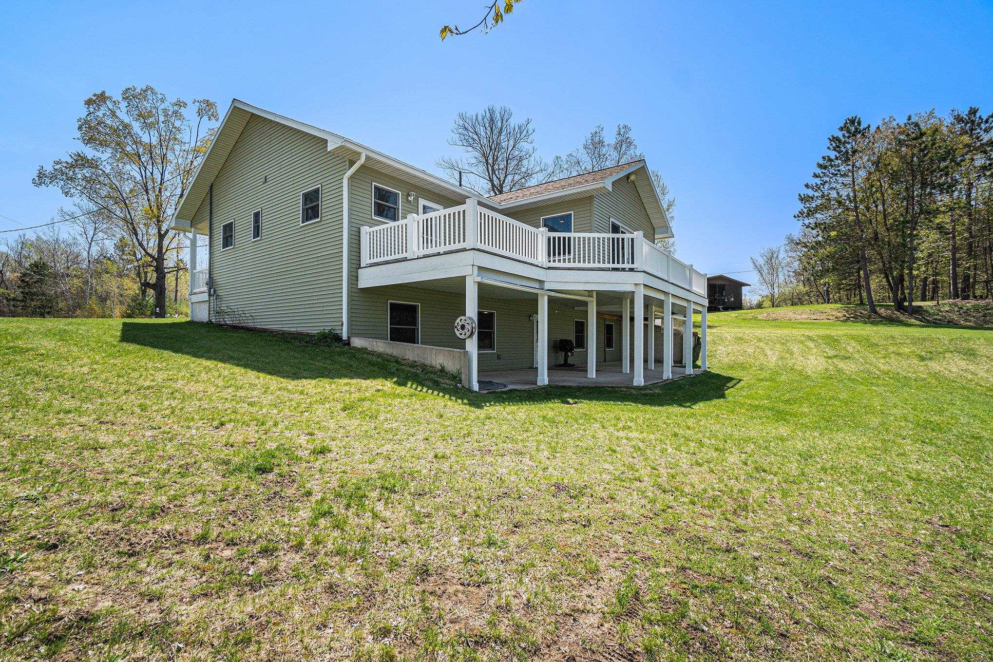 8223 West 18 Road Mesick, MI 49668 - Photo 3 of 34
