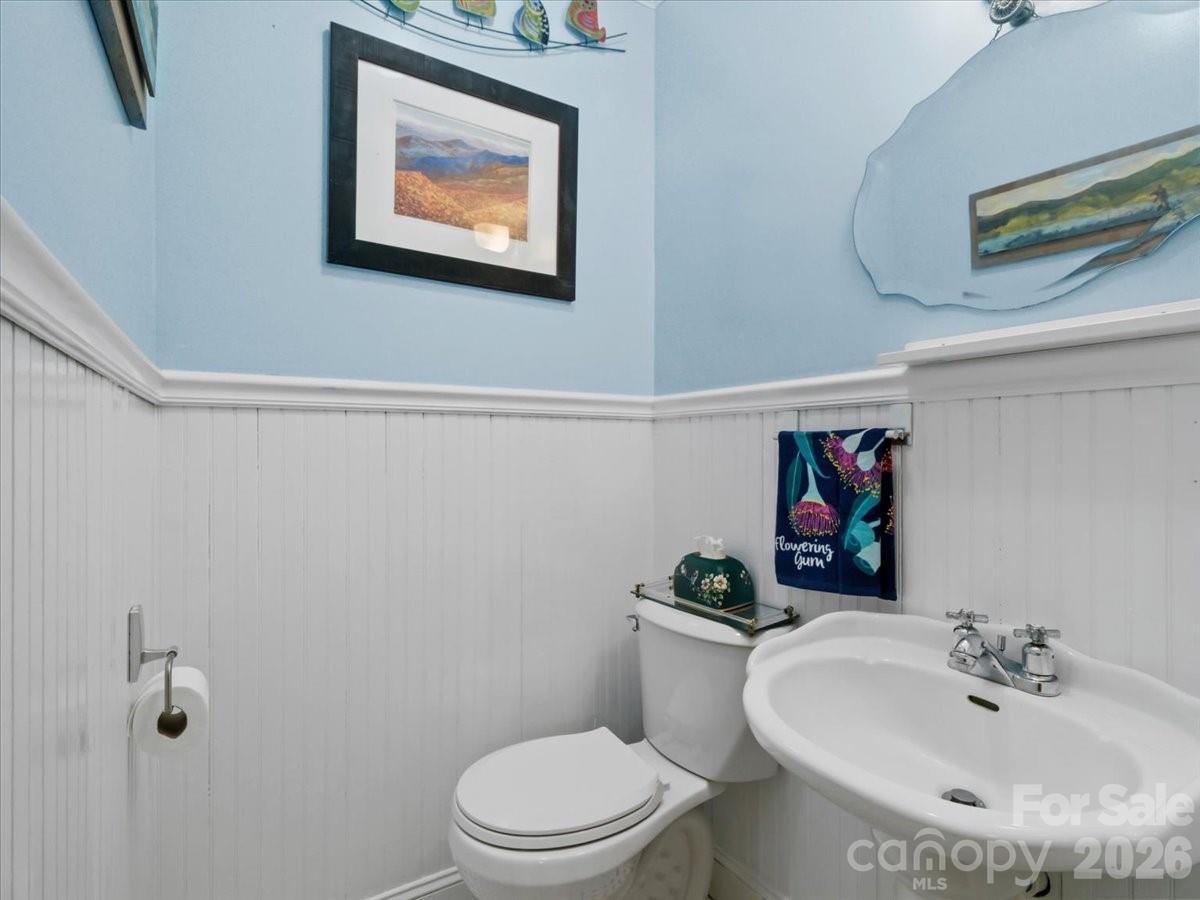 9130 Double Island Road Green Mountain, NC 28740 - Photo 25 of 40