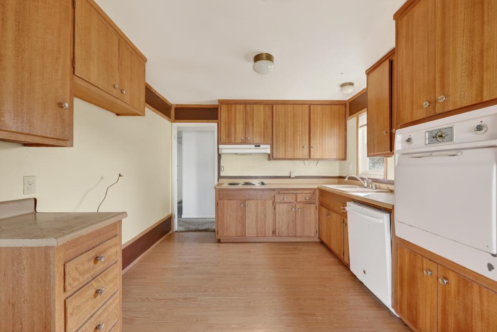 1014 Coloma Way Roseville, CA 95661 - Photo 12 of 32