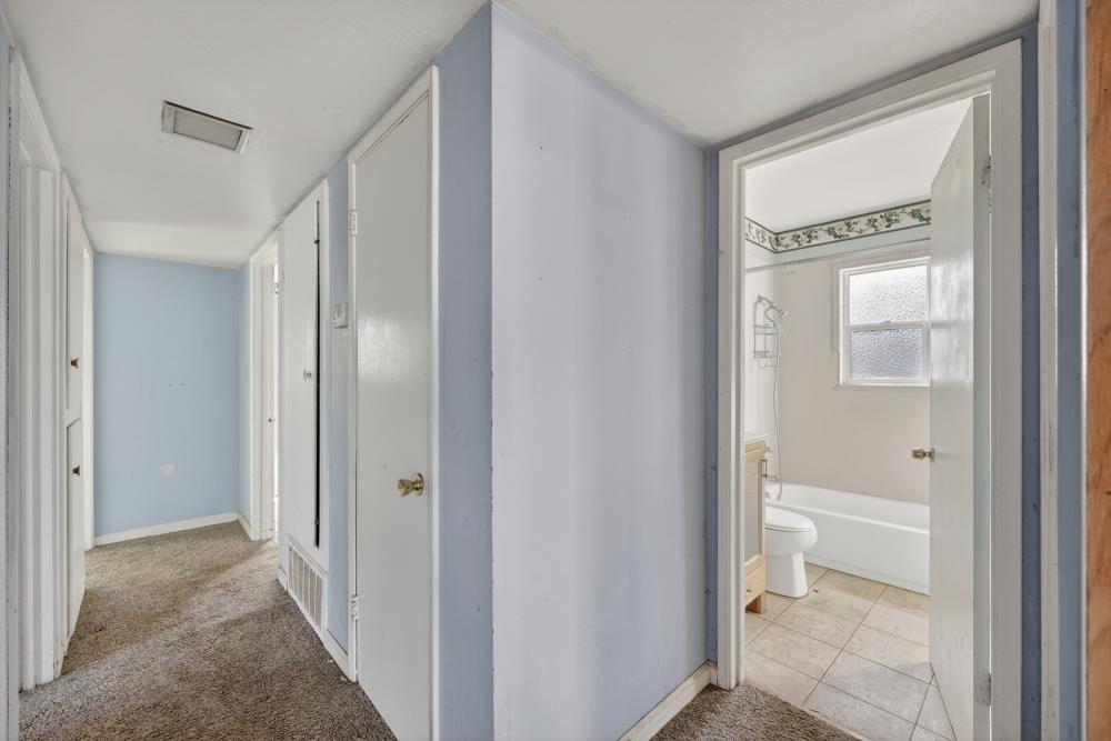 1014 Coloma Way Roseville, CA 95661 - Photo 17 of 32