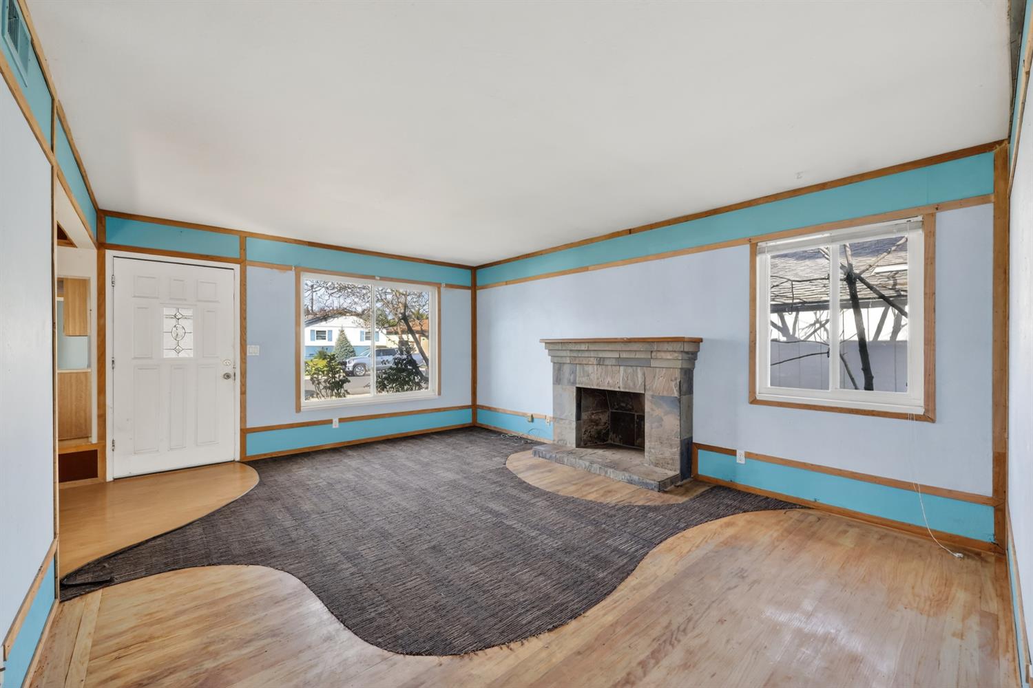 1014 Coloma Way Roseville, CA 95661 - Photo 6 of 32