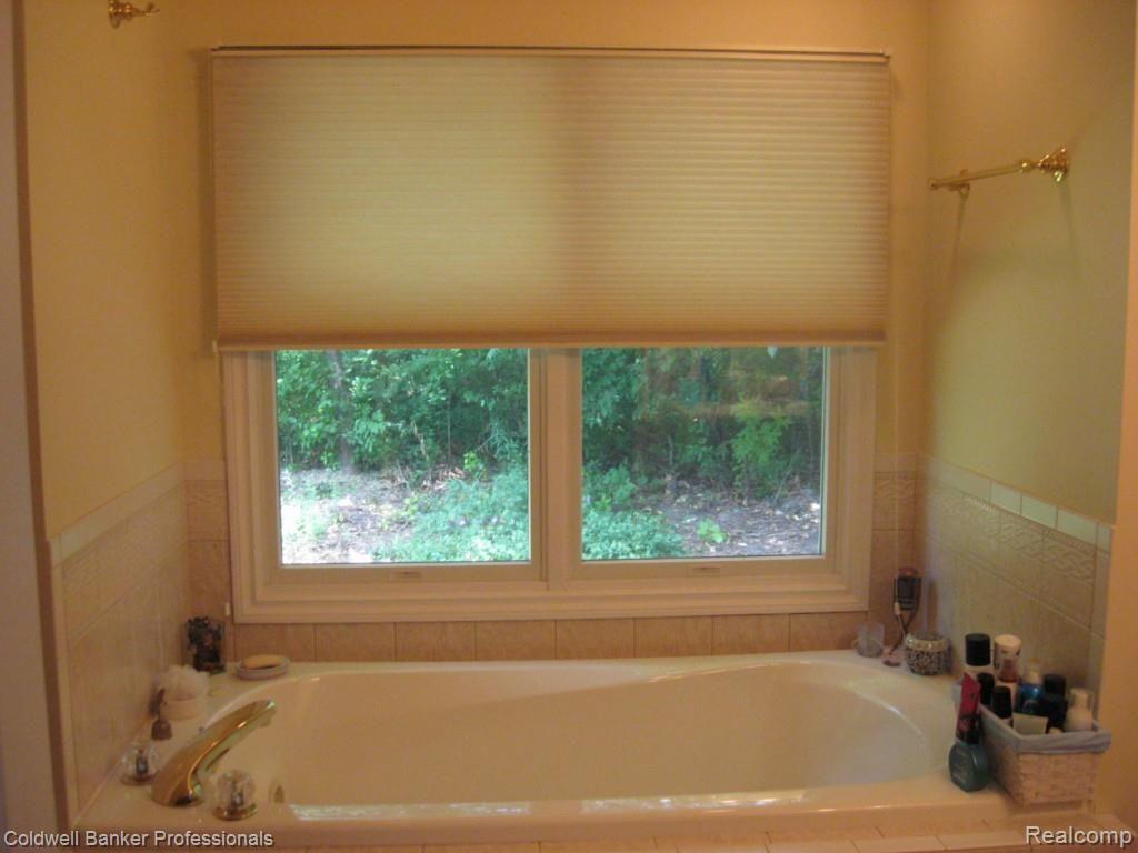 3917 Hosner Road Dryden, MI 48428 - Photo 30 of 43 IMG_2963.jpg