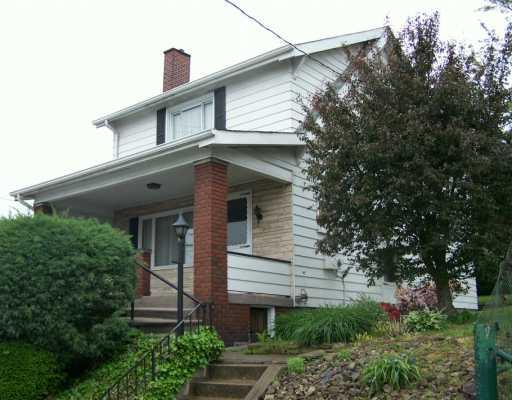 484 Case Street Rochester, PA 15074 - Photo 1 of 8 Exterior Front.