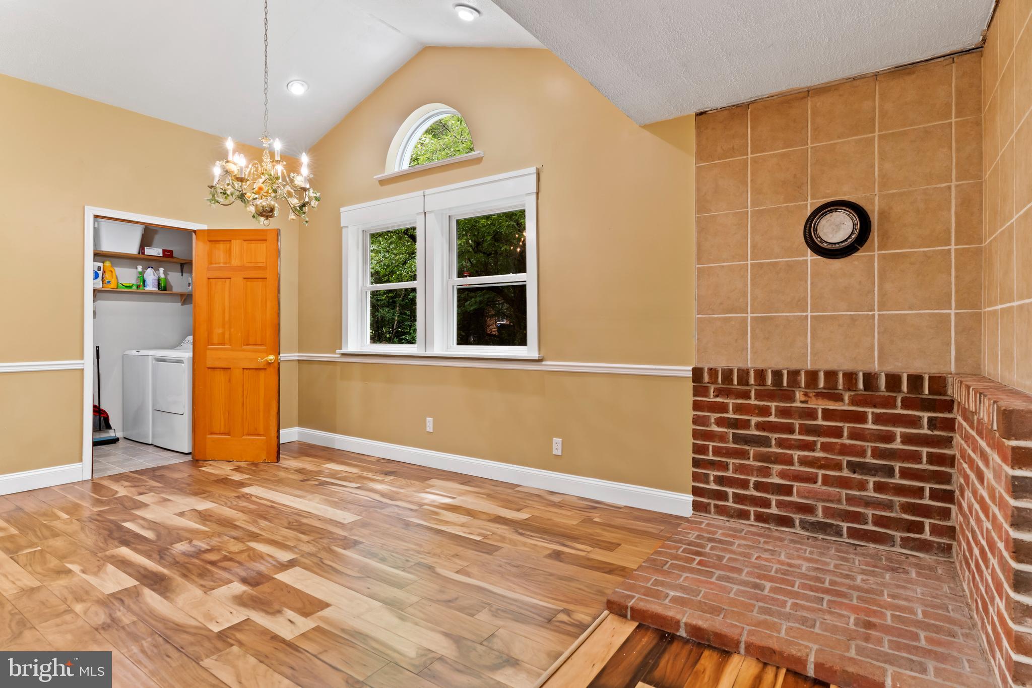 1713 Laurel Road Harrisburg, PA 17112 - Photo 6 of 27 Gallery Image 6