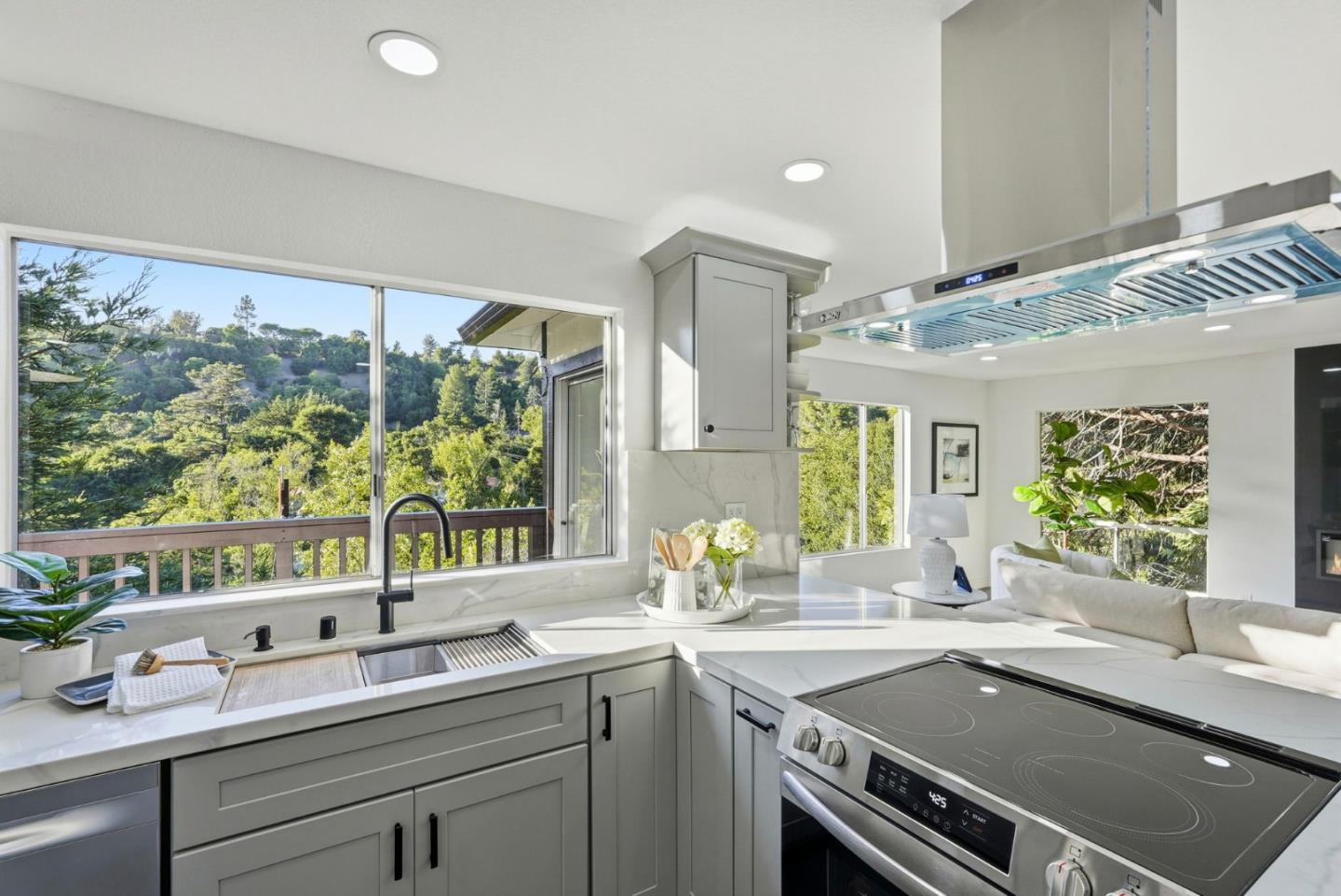 5603 Crow Canyon Road Castro Valley, CA 94552 - Photo 9 of 43