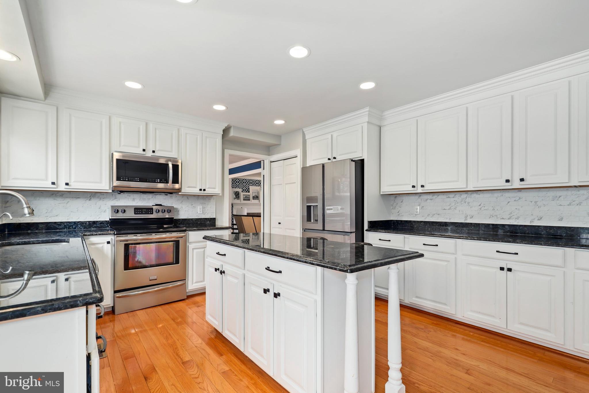 9830 Hampton Road Fairfax Station, VA 22039 - Photo 19 of 71