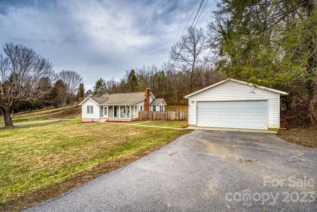 1085 Old Clyde Road Clyde, NC 28721 - Photo 1 of 35