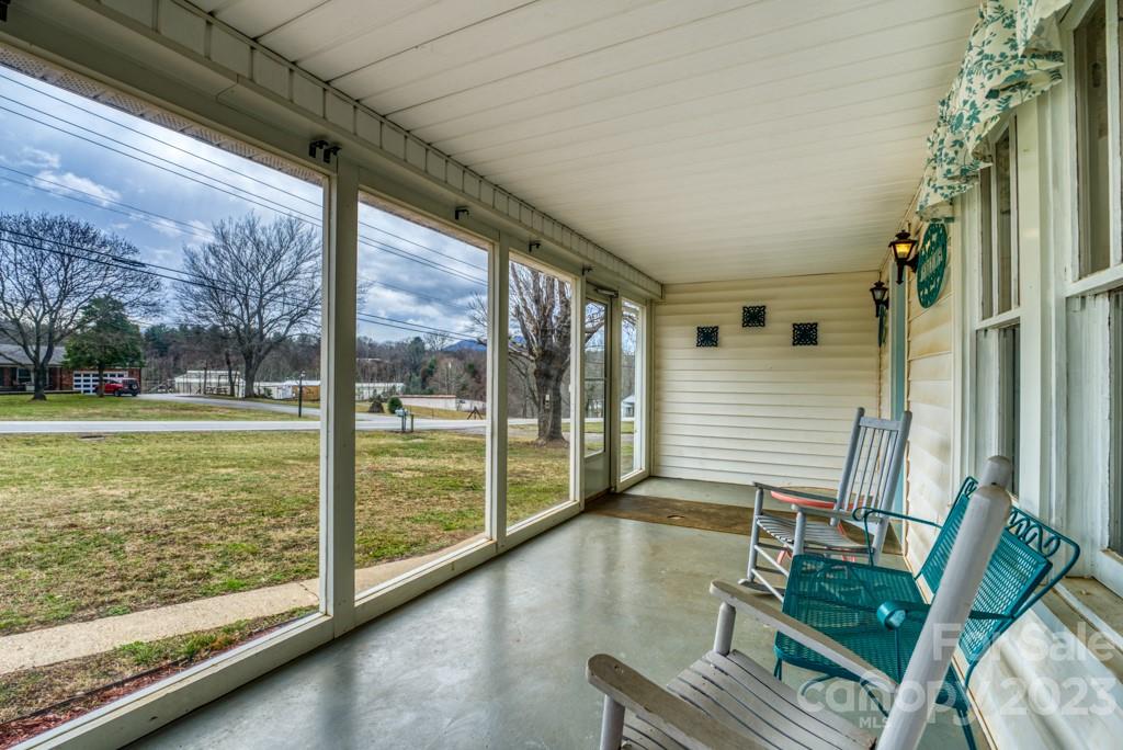 1085 Old Clyde Road Clyde, NC 28721 - Photo 5 of 35