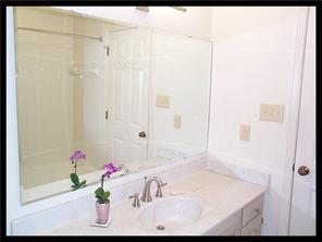 5333 Hawks Point Road, Unit 119 Indianapolis, IN 46226 - Photo 21 of 24 Gallery Image 21