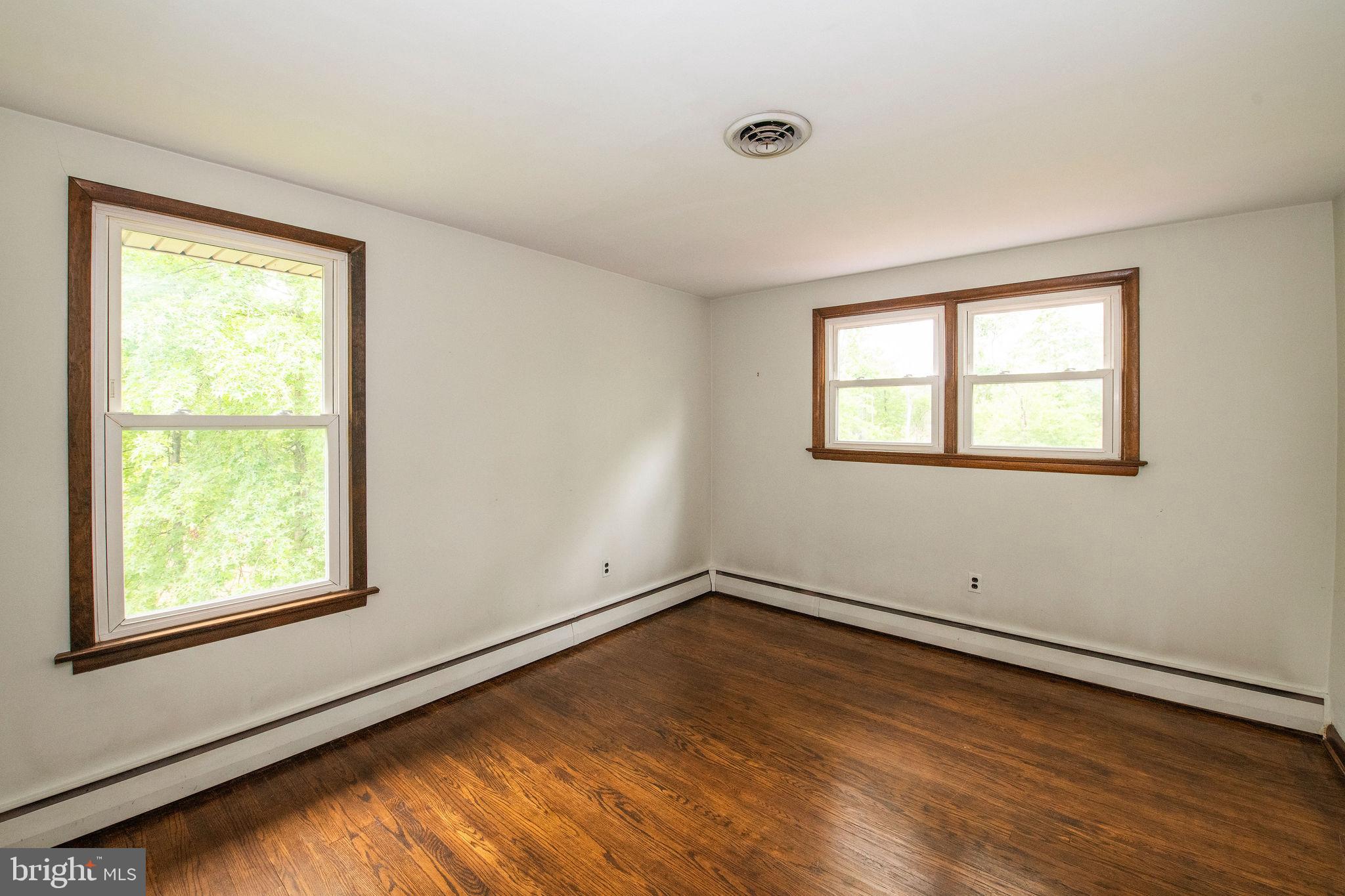 927 Herman Road Horsham, PA 19044 - Photo 38 of 50 2nd floor bedroom 3