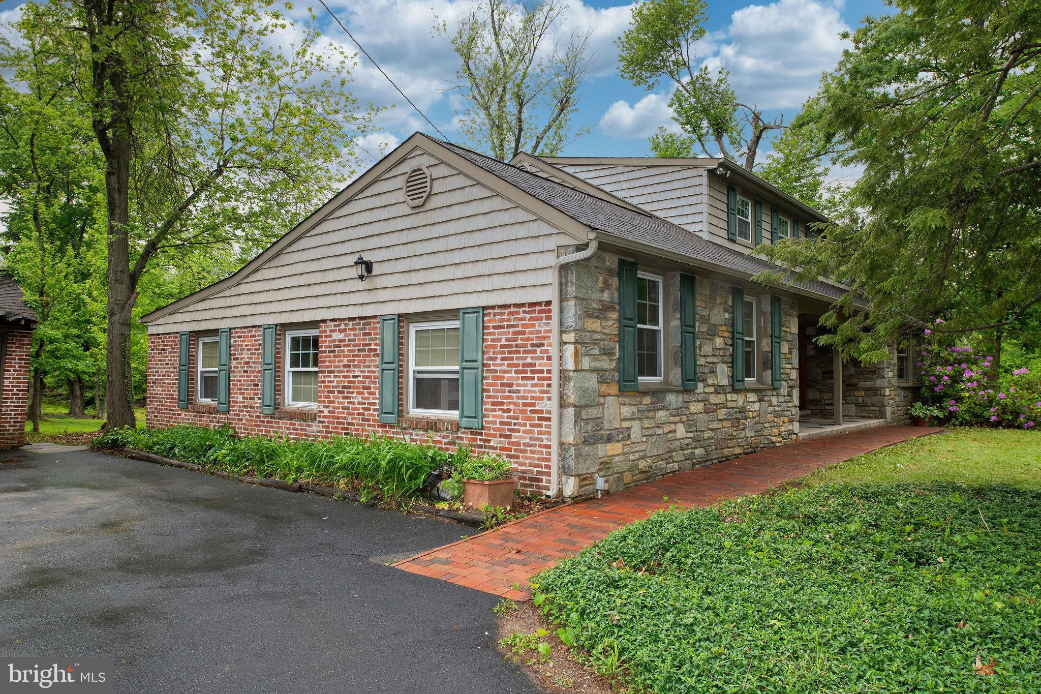 927 Herman Road Horsham, PA 19044 - Photo 4 of 50 side of house (in-law suite)