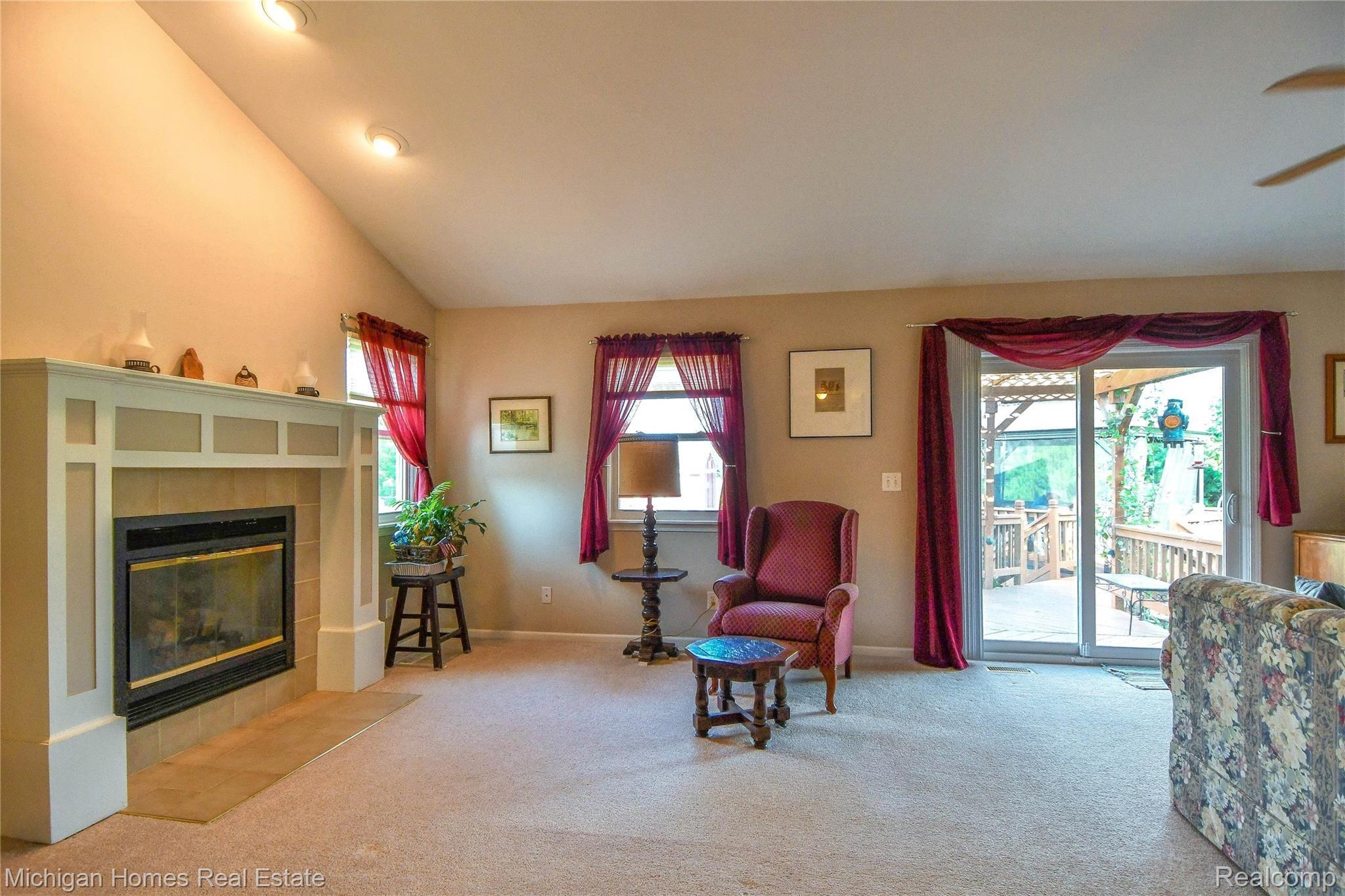 14037 North Hogan Road Linden, MI 48451 - Photo 15 of 67 DSC_1656 (2).jpg