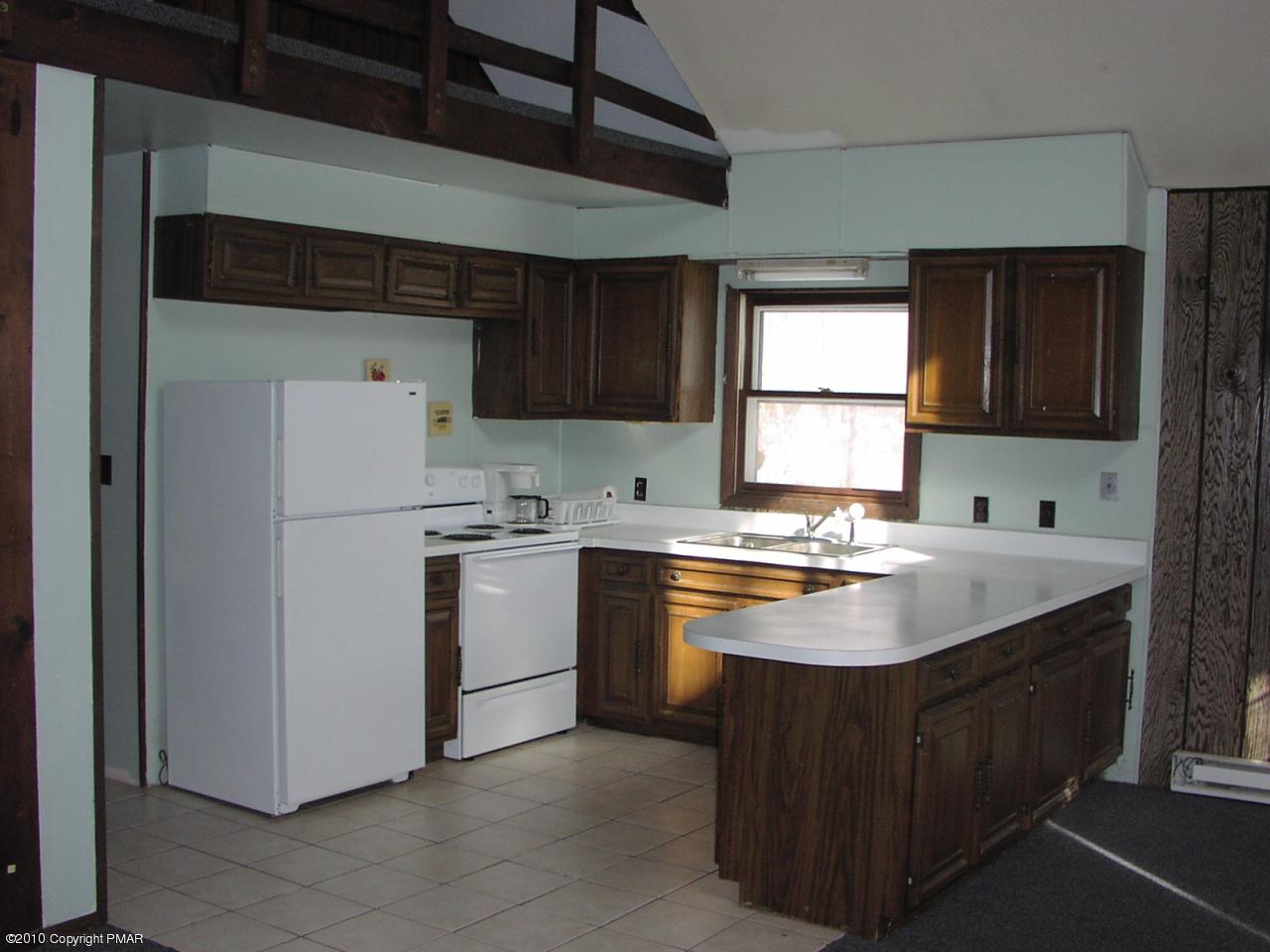 3165 Snow Hill Road Cresco, PA 18326 - Photo 3 of 8 Kitchen
