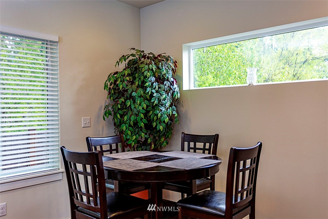 21213 43rd Drive Southeast Bothell, WA 98021 - Photo 6 of 17 Gallery Image 6