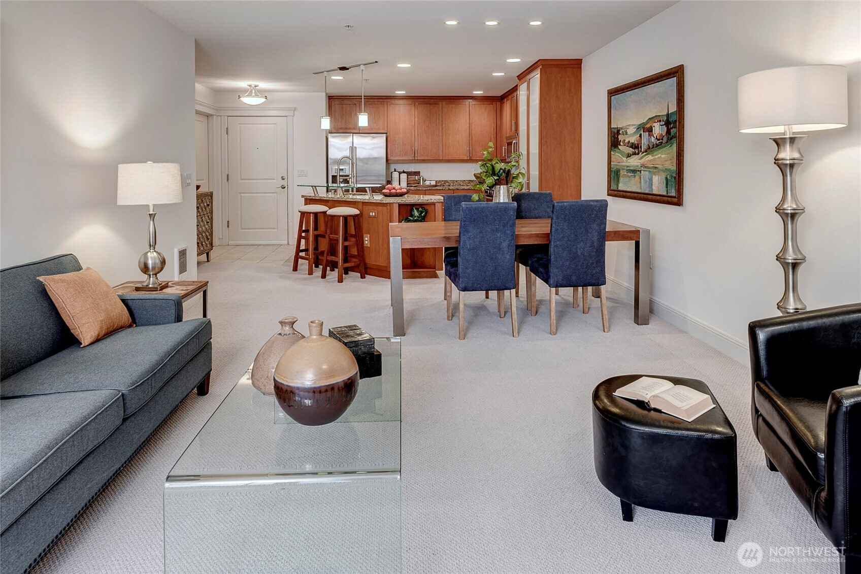 3150 West Government Way, Unit 404 Seattle, WA 98199 - Photo 15 of 28