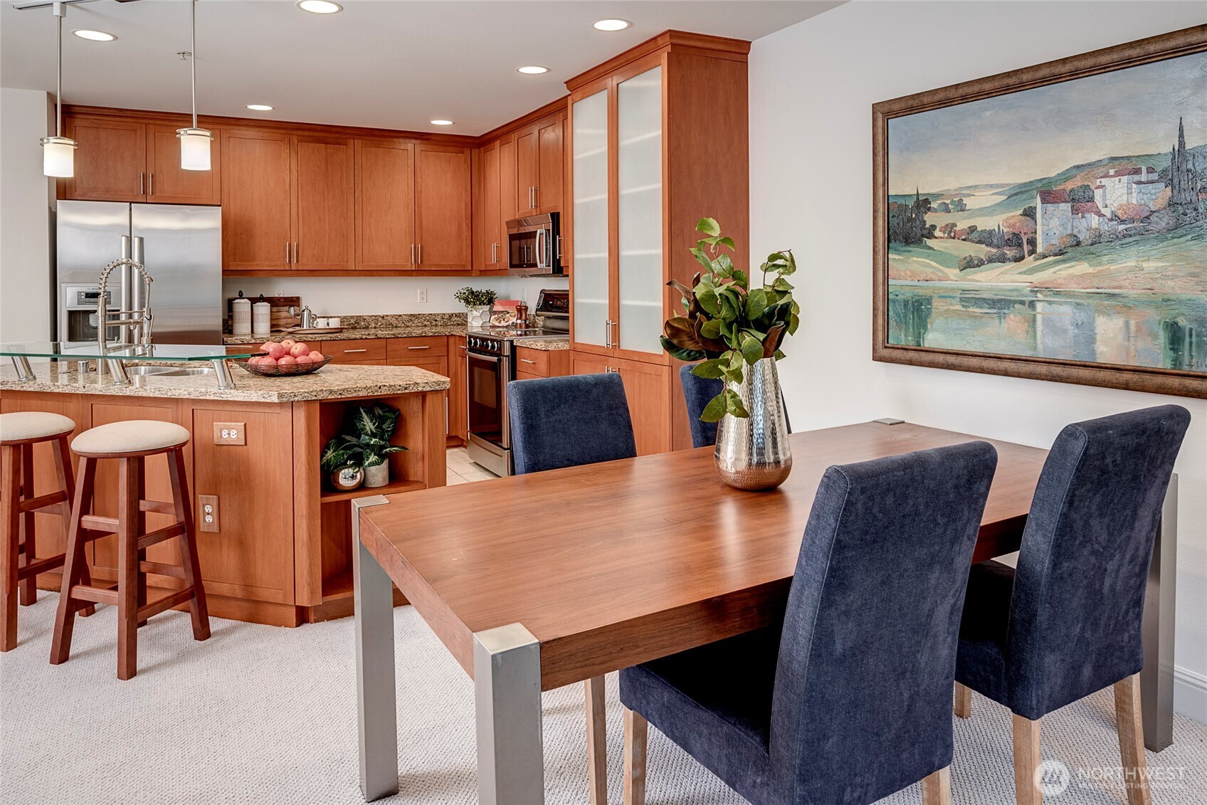 3150 West Government Way, Unit 404 Seattle, WA 98199 - Photo 9 of 28