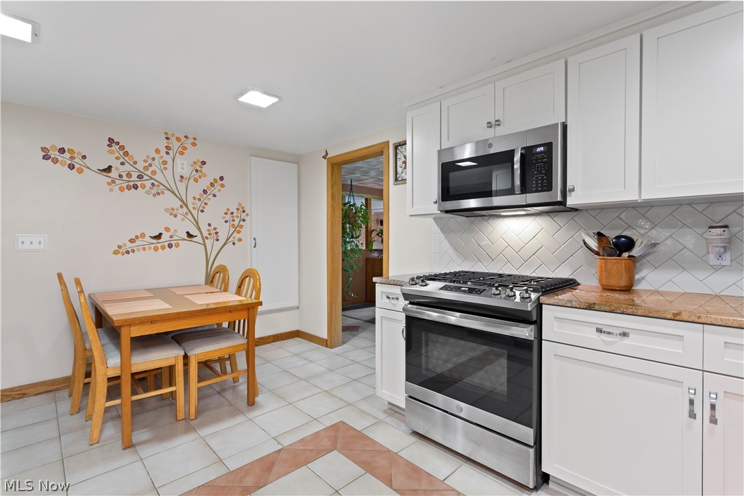 6041 Middle Ridge Road Lorain, OH 44053 - Photo 6 of 35 Gallery Image 6