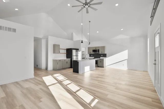 $404,900 | 106 Lupine, Poynette, WI 53955