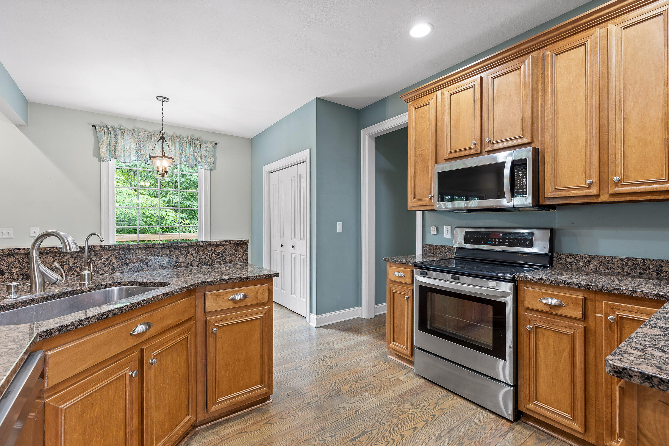 128 Windsor Drive Ringgold, GA 30736 - Photo 14 of 37 128 Windsor Ln.