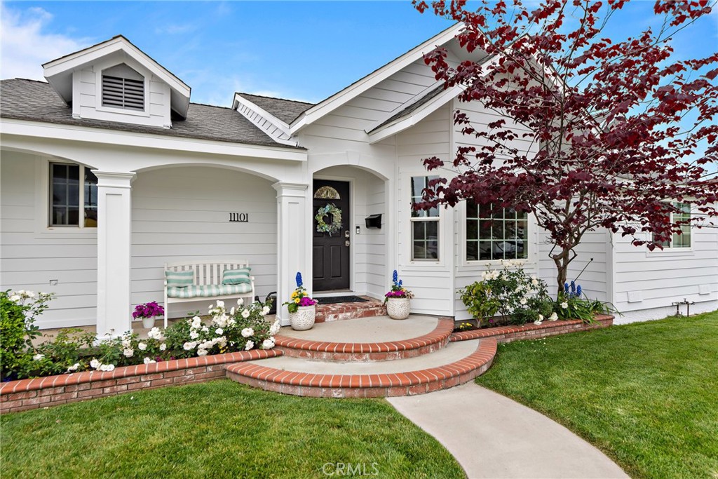 11101 Langley Drive Los Alamitos, CA 90720 - Photo 3 of 30