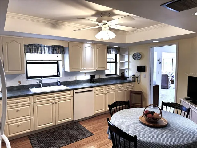 $470,000 | 229 Laurel Hollow Drive, Unit 83, Nokomis, FL 34275