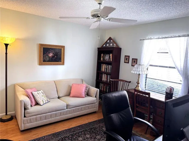 $470,000 | 229 Laurel Hollow Drive, Unit 83, Nokomis, FL 34275