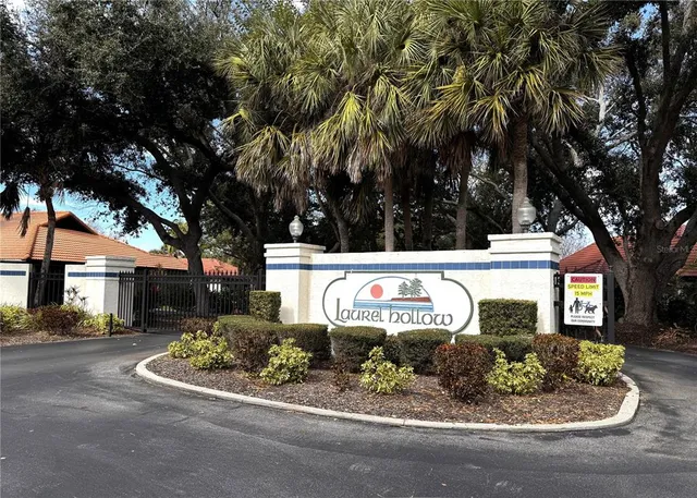 $470,000 | 229 Laurel Hollow Drive, Unit 83, Nokomis, FL 34275