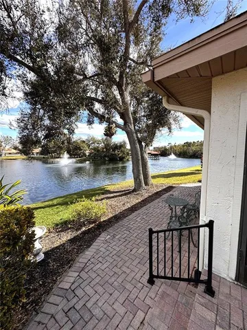 $470,000 | 229 Laurel Hollow Drive, Unit 83, Nokomis, FL 34275