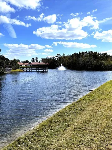 $470,000 | 229 Laurel Hollow Drive, Unit 83, Nokomis, FL 34275